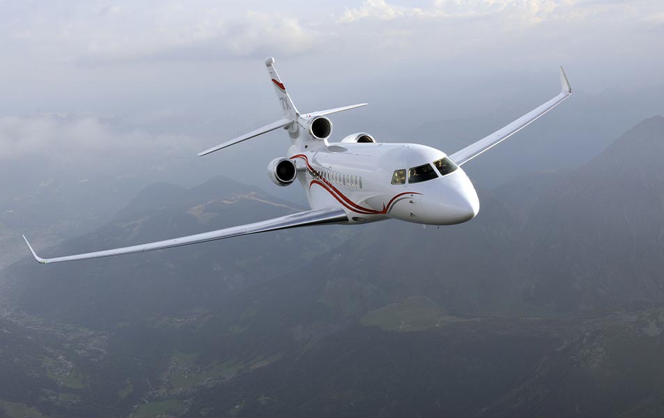 dassault-falcon-7x-buyuk-kabinli-ucaklar-0-75