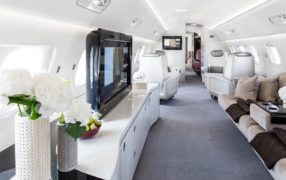 embraer-lineage-1000-buyuk-kabinli-ucaklar-0-87