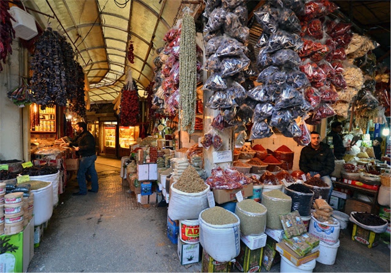 Tarihi Uzun Çarşı